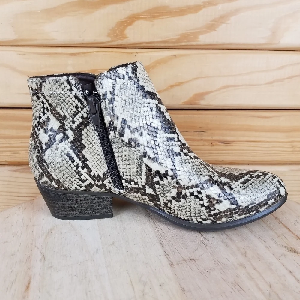 Union Bay 6 US Tabby Faux Snakeskin Double Zip Ankle Booties Biker Boots NEW